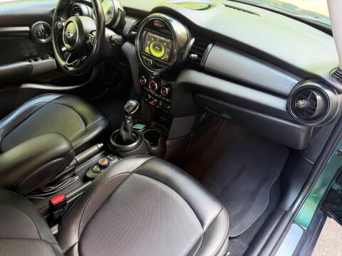 2018 MINI Hardtop 4 Door Cooper