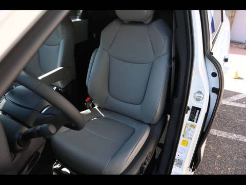 2025 Toyota Sienna XLE 7-Passenger