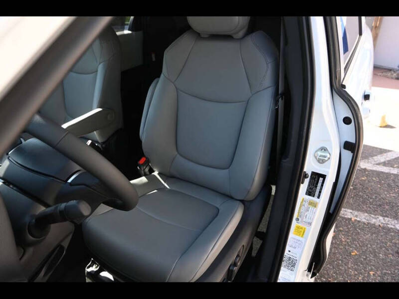 2025 Toyota Sienna XLE 7-Passenger