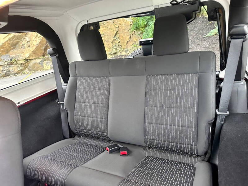 2011 Jeep Wrangler Sahara