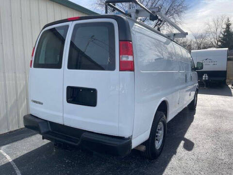 2022 Chevrolet Express 2500
