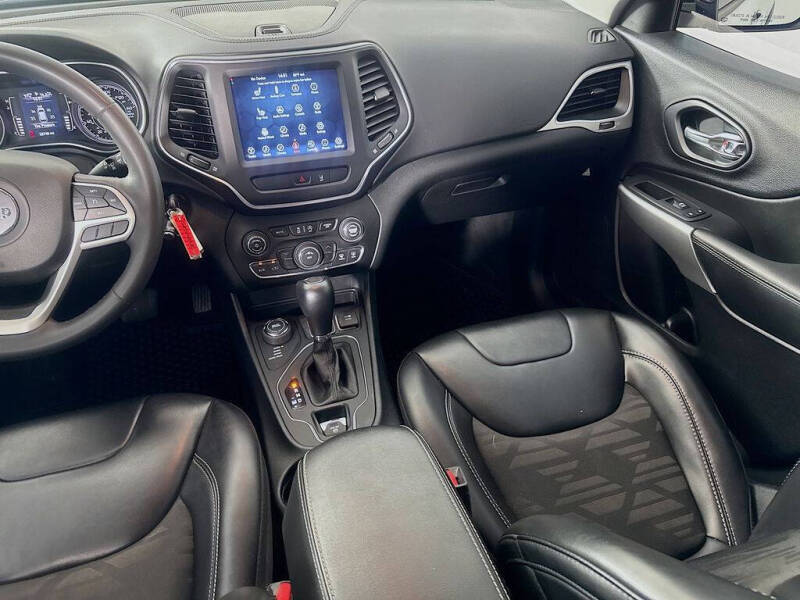 2022 Jeep Cherokee X