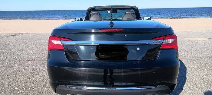 2011 Chrysler 200