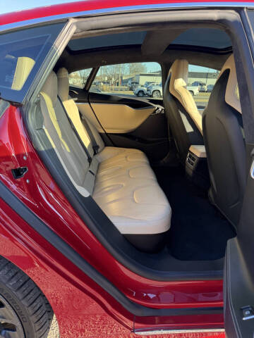 2016 Tesla Model S 75
