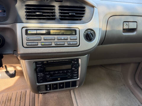 2002 Toyota Sienna XLE