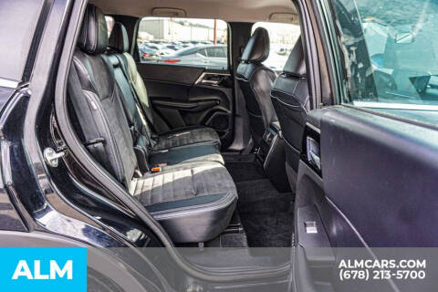 2023 Mitsubishi Outlander SE