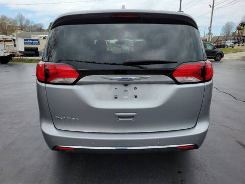 2019 Chrysler Pacifica Touring Plus