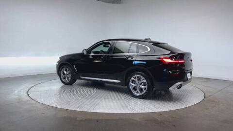 2023 BMW X4 xDrive30i