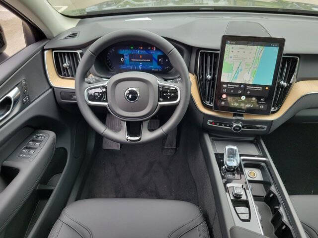 2026 Volvo XC60 B5 Core