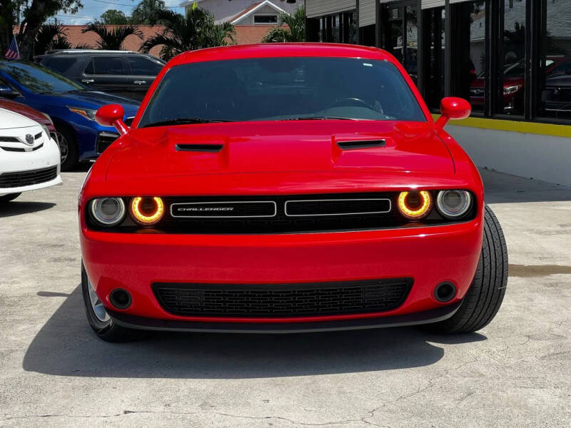2021 Dodge Challenger SXT