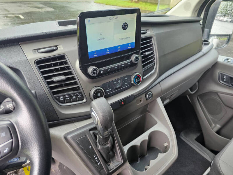 2020 Ford Transit 150 XLT