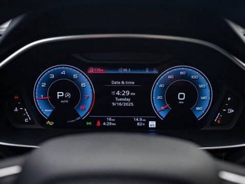 2025 Audi Q3 quattro S line Prem Plus 45 TFSI