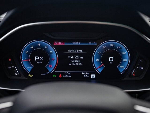 2025 Audi Q3 quattro S line Prem Plus 45 TFSI