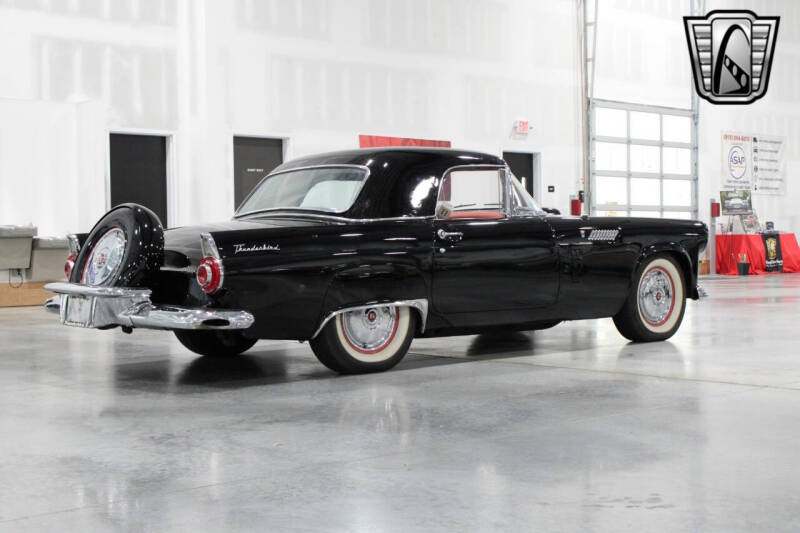 1956 Ford Thunderbird