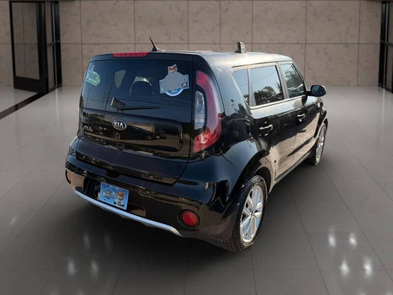 2018 Kia Soul +