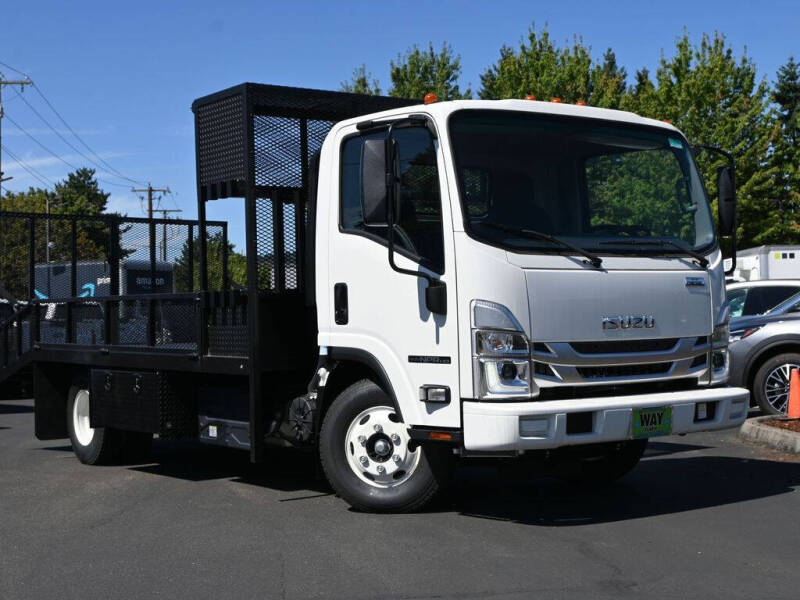 2024 Isuzu NPR-HD