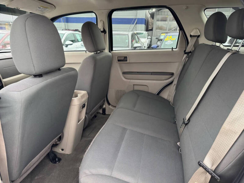 2011 Ford Escape XLS