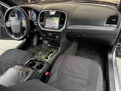 2011 Chrysler 300 C