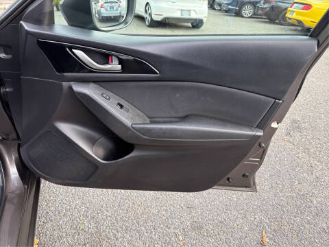 2015 Mazda MAZDA3 i Touring