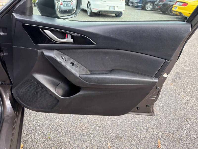 2015 Mazda MAZDA3 i Touring