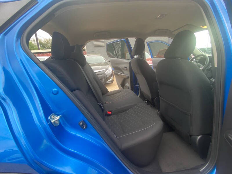 2022 Nissan Kicks S