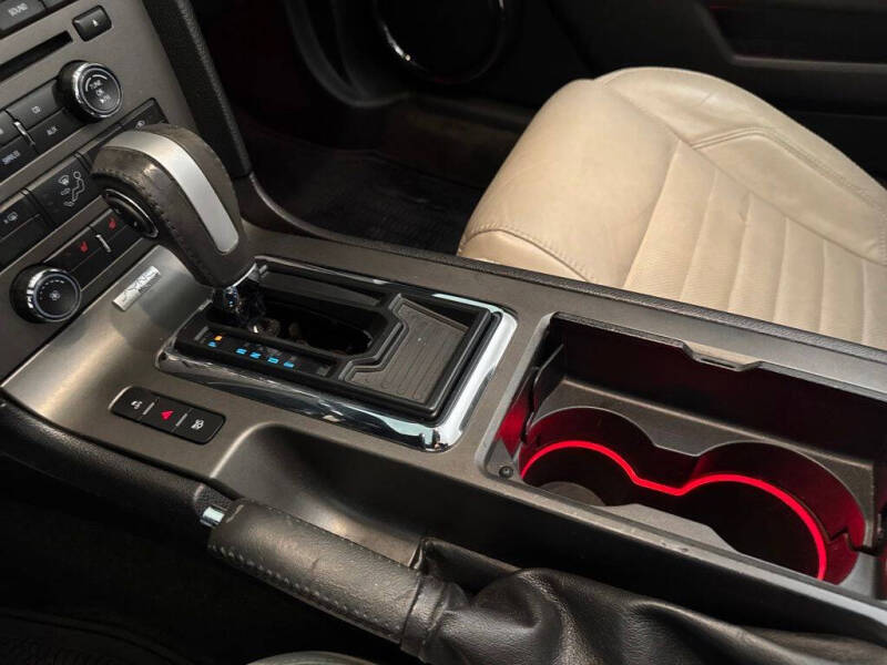 2014 Ford Mustang V6