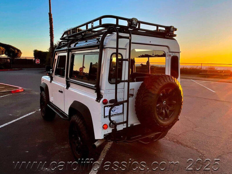 1985 Land Rover Defender