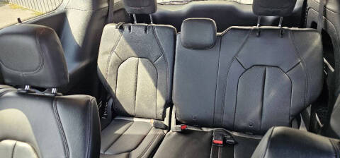 2020 Chrysler Pacifica Touring L