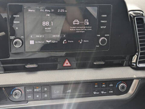 2024 Kia Sportage Hybrid LX