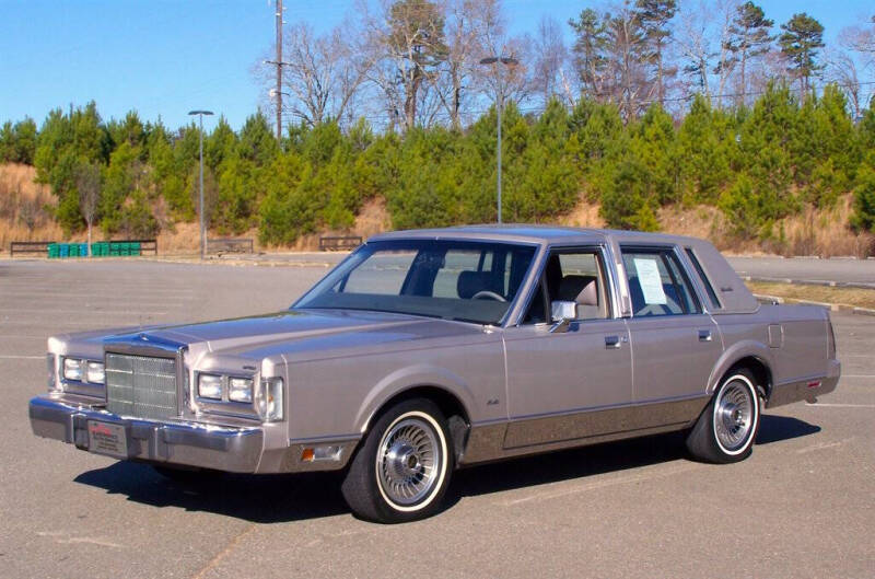 1988 Lincoln Town Car Signature