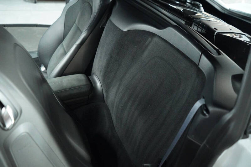 2023 Porsche 718 Cayman GT4 RS