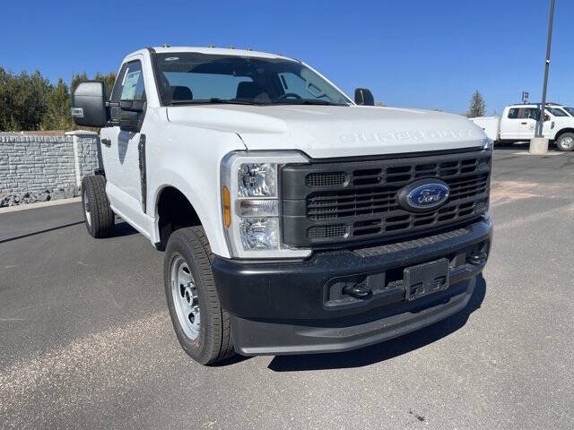 2026 Ford F-350 Super Duty Chassis Cab XL's photo