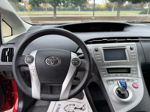 2013 Toyota Prius Three