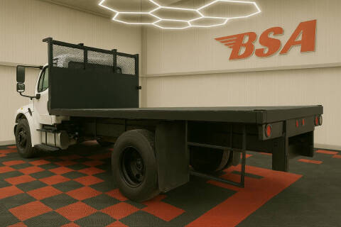 2006 Freightliner M2 106