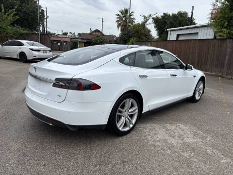2016 Tesla Model S 70