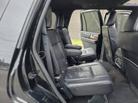 2016 Lincoln Navigator Select