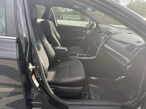 2016 Toyota Camry SE