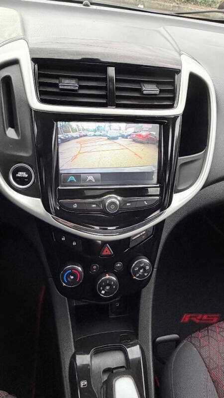 2017 Chevrolet Sonic LT Auto