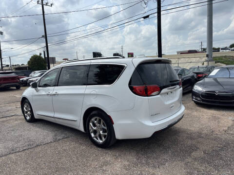 2017 Chrysler Pacifica Limited