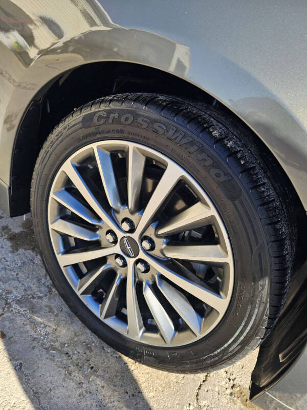 2017 Lincoln MKZ Select