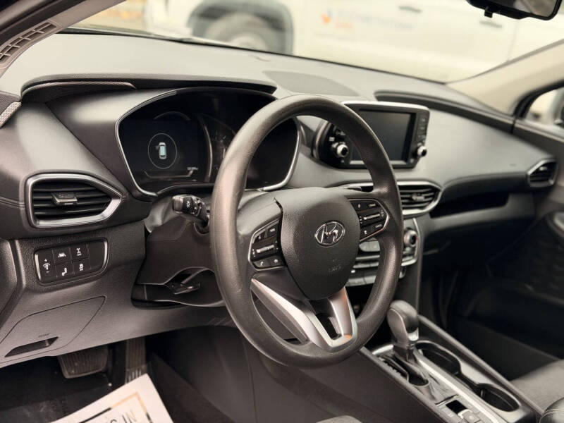 2019 Hyundai Santa Fe SEL 2.4L