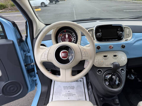 2017 FIAT 500c Lounge