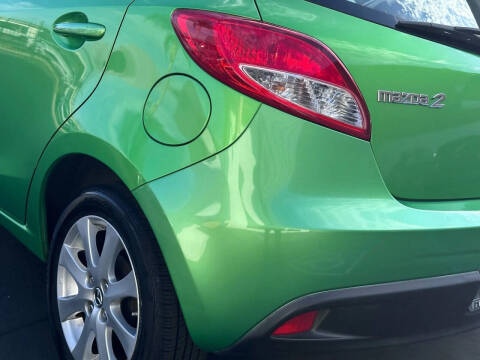 2013 Mazda MAZDA2 Touring