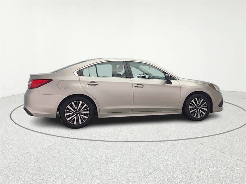 2019 Subaru Legacy 2.5i