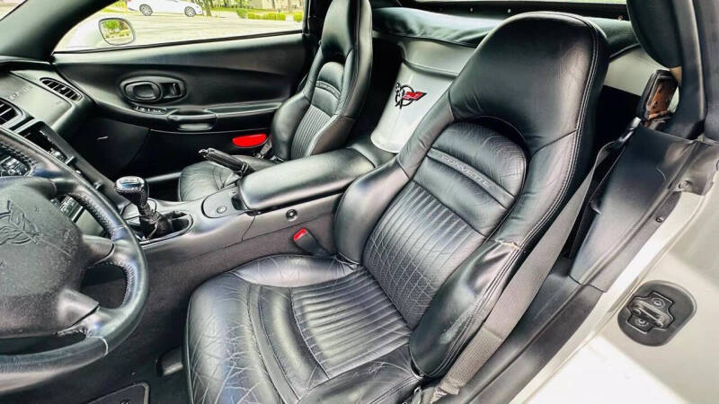 2004 Chevrolet Corvette