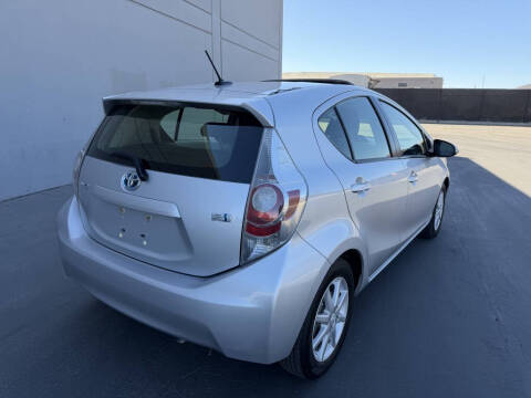 2014 Toyota Prius c Two