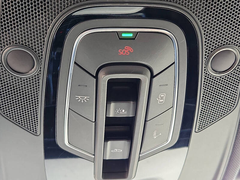 2021 Audi Q8 quattro Premium Plus 55 TFSI