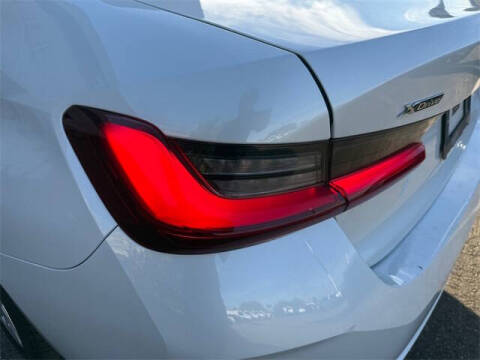 2024 BMW 3 Series 330i xDrive