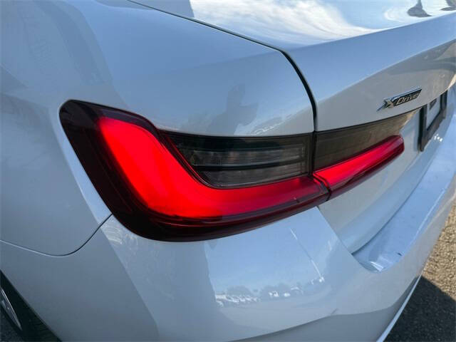 2024 BMW 3 Series 330i xDrive