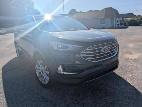 2022 Ford Edge Titanium